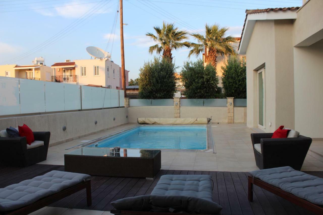 Villa Kristia Paphos ภายนอก รูปภาพ