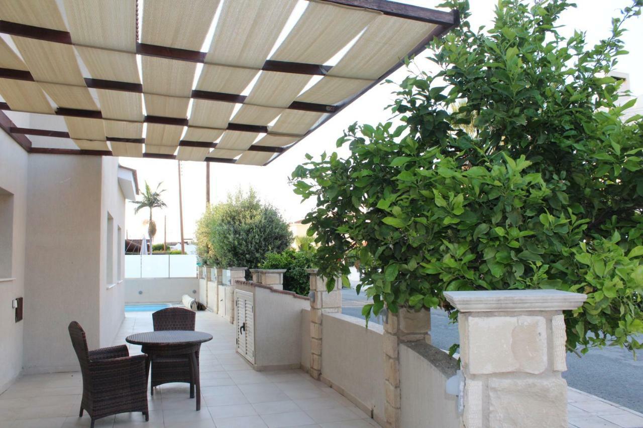 Villa Kristia Paphos ภายนอก รูปภาพ